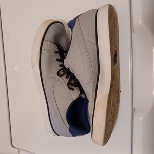 Mens size 10.5 nike sweet classic leather shoes wolf grey,deep royal blue,white